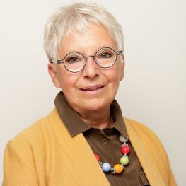 Evelyne Perrot